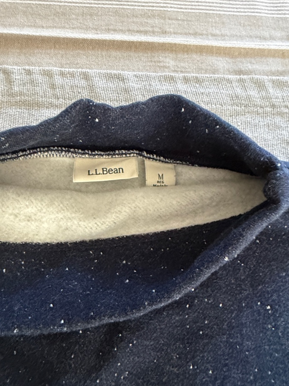 L.L. Bean Womens Donegal Sweatshirt, size M NWOT - Picture 3 of 4